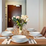 Center Business - Parking And Balcony - By Rentujemy Apartman Varsó