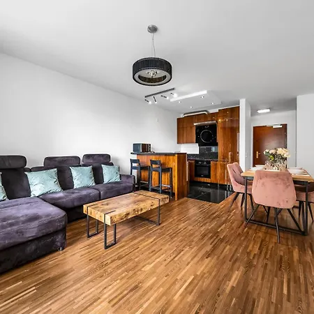 דירה Center Business - Parking And Balcony - By Rentujemy