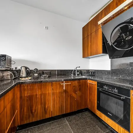 アパート Center Business - Parking And Balcony - By Rentujemy ワルシャワ