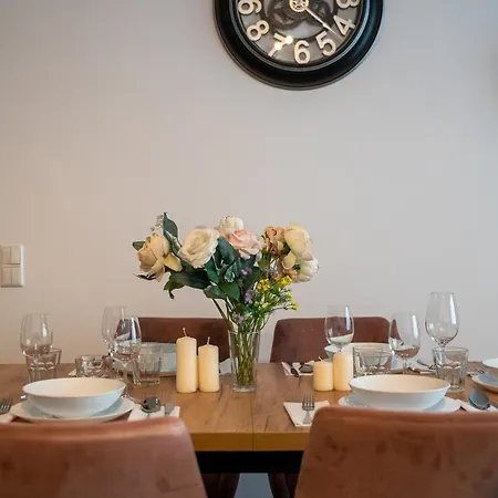 Apartman Center Business - Parking And Balcony - By Rentujemy