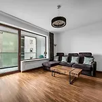Apartment Center Business - Parking And Balcony - By Rentujemy Warschau